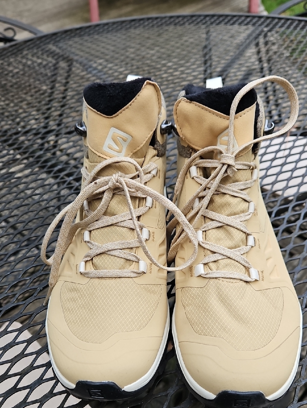 Saloman Beige Outdoor Lace-Up Boots